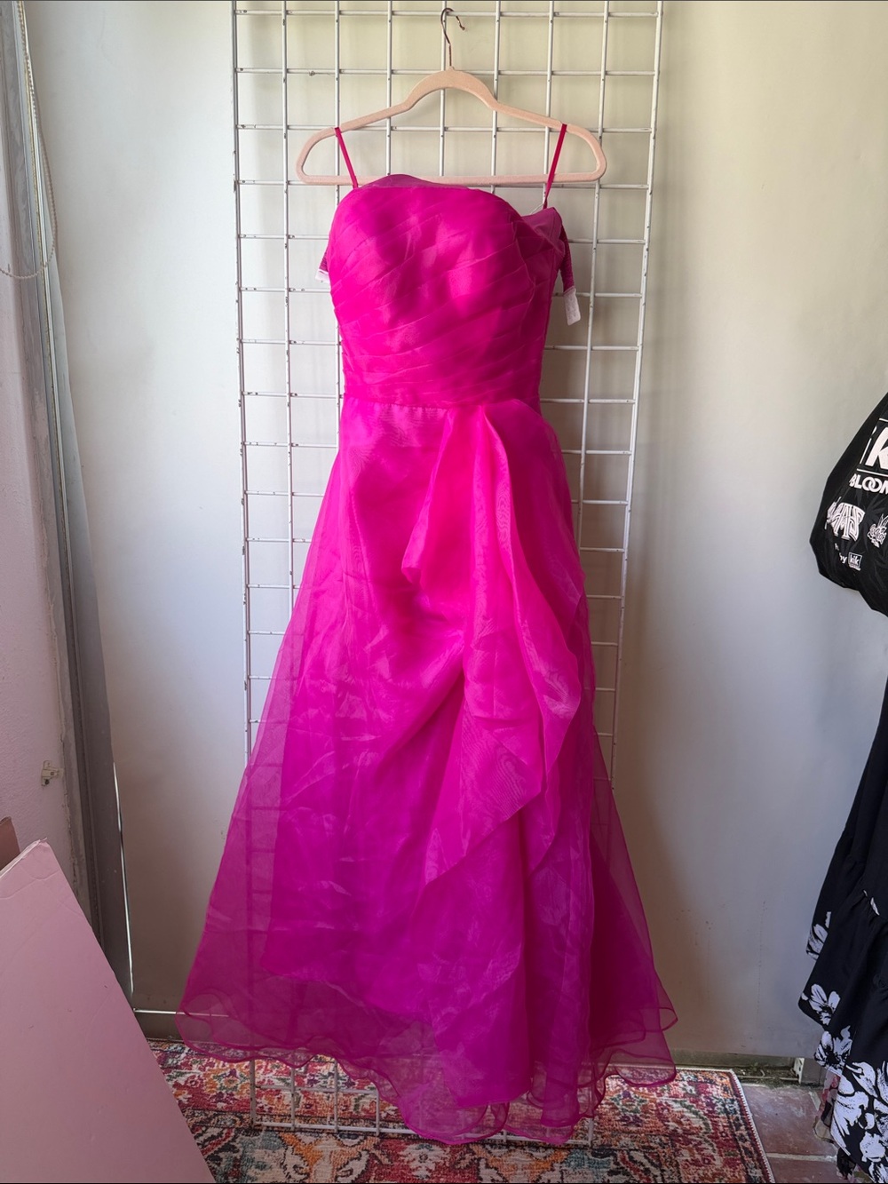 NWT Strapless Formal Pink Wedding Guest Dress Size 4-6